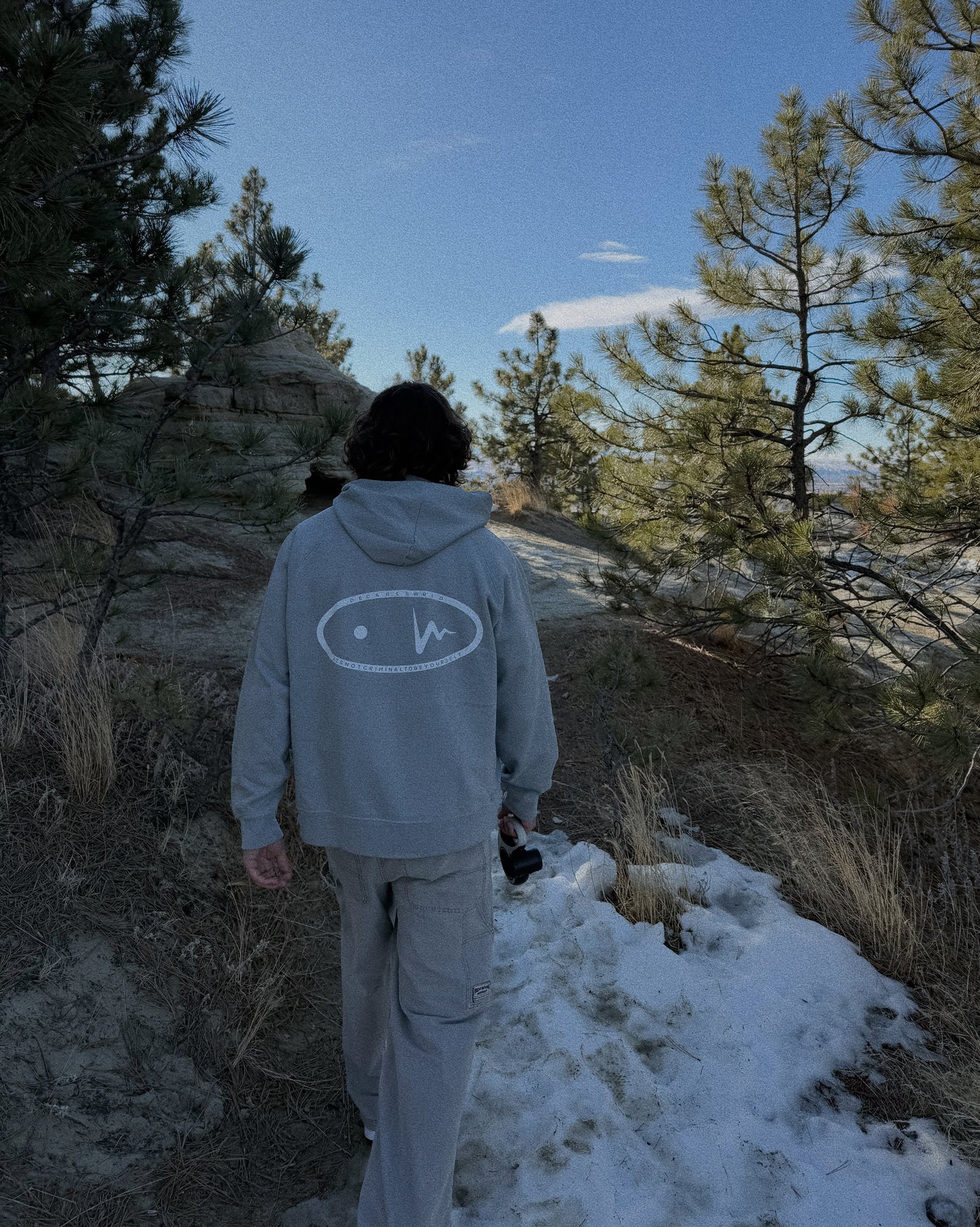 ICE GREY ESSENTIAL HOODIE