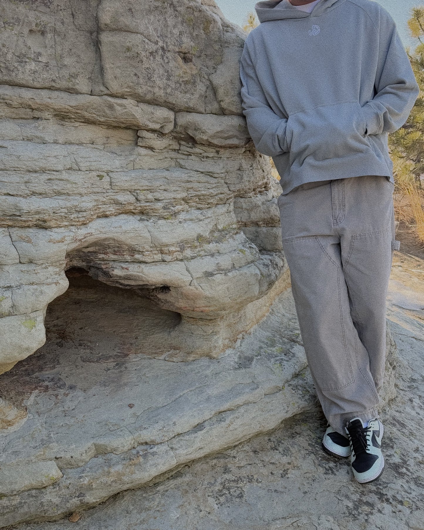 ICE GREY ESSENTIAL HOODIE